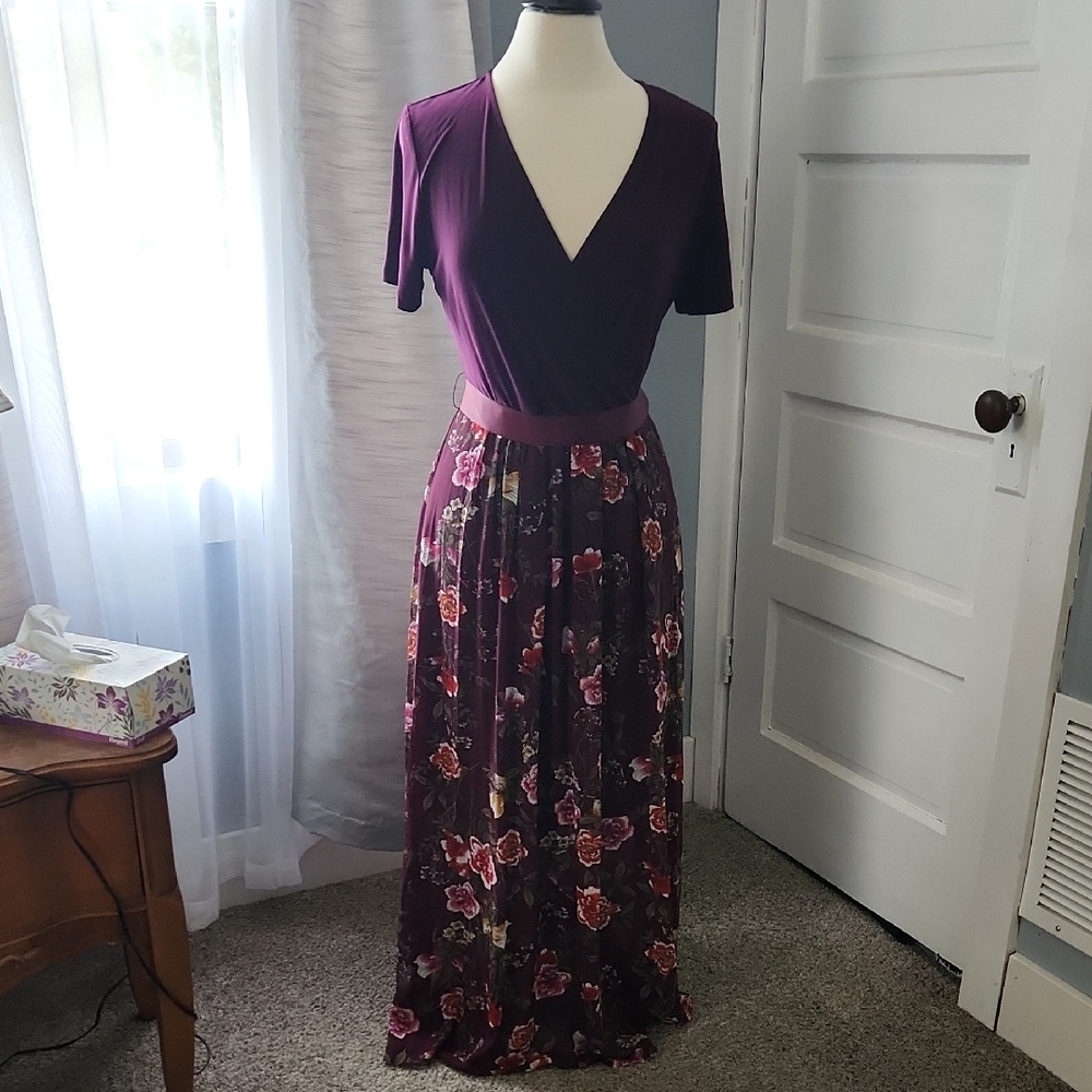Purple Flutter Sleeve V-Neck Maxi Dress